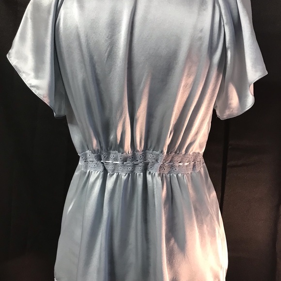 BCBGMaxarzia Pale Blue Silk Empire Waist Blouse Sm - Picture 7 of 8